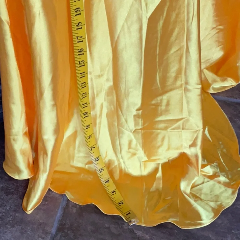 Milano formal dress 👗 - Picture 9 of 16